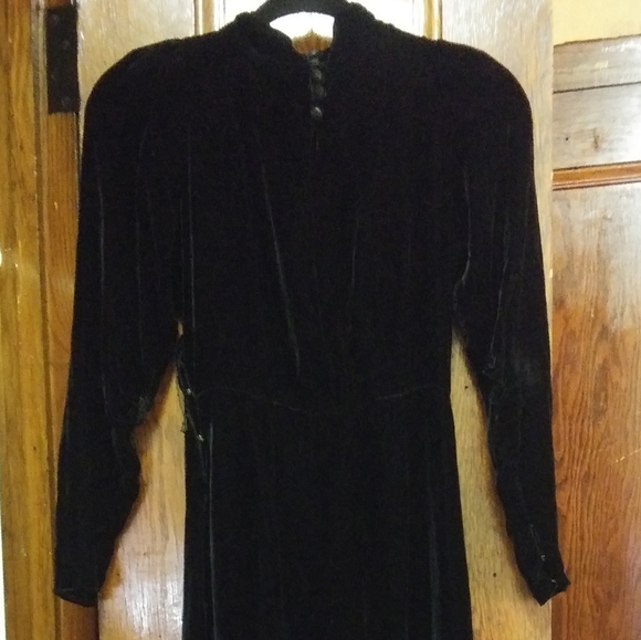 Dresd - Picture 3 of 4